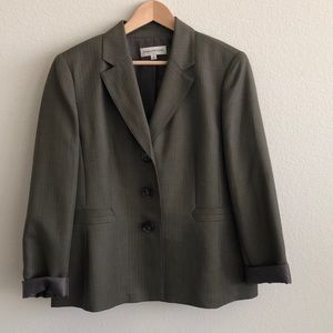 EUC Evan Picone SZ 16 Olive Green Striped Blazer